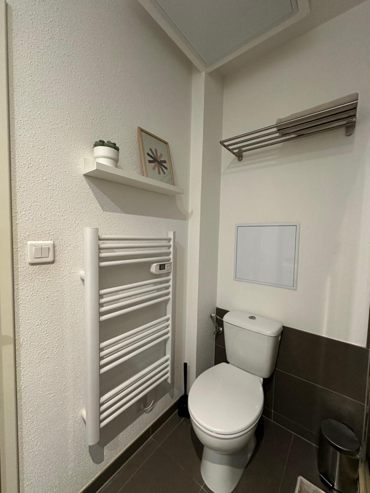 Appartement #2 Très Beau T3 1er étage Confort, Neuf, Centre