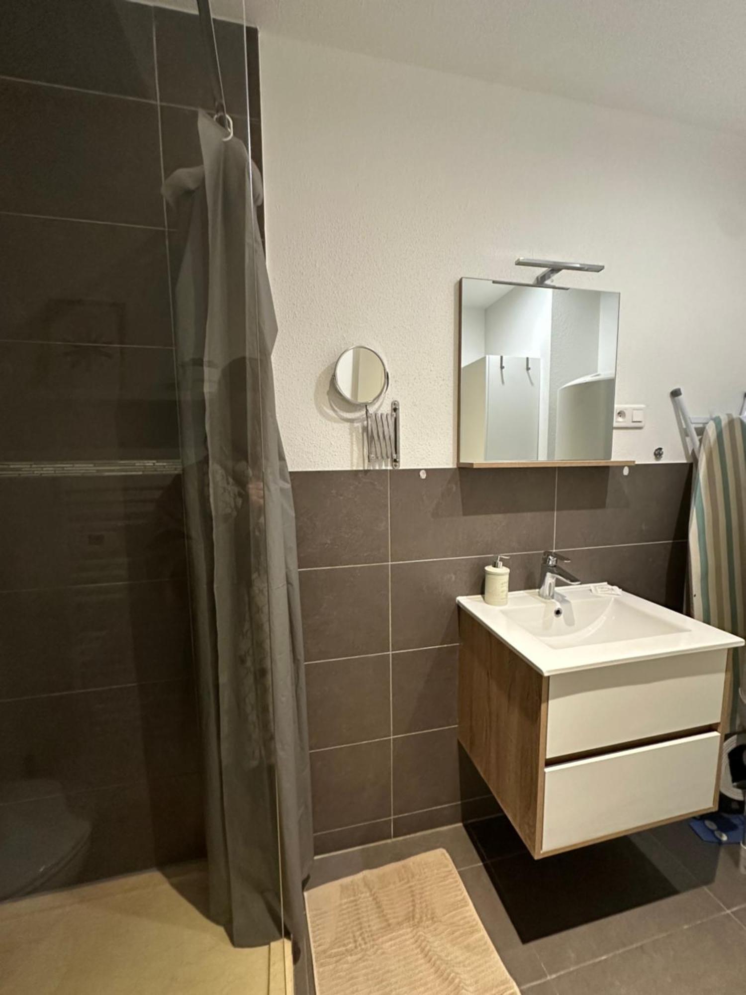 Appartement #2 Très Beau T3 1er étage Confort, Neuf, Centre *
